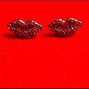 Betsy Johnson Lip Earrings